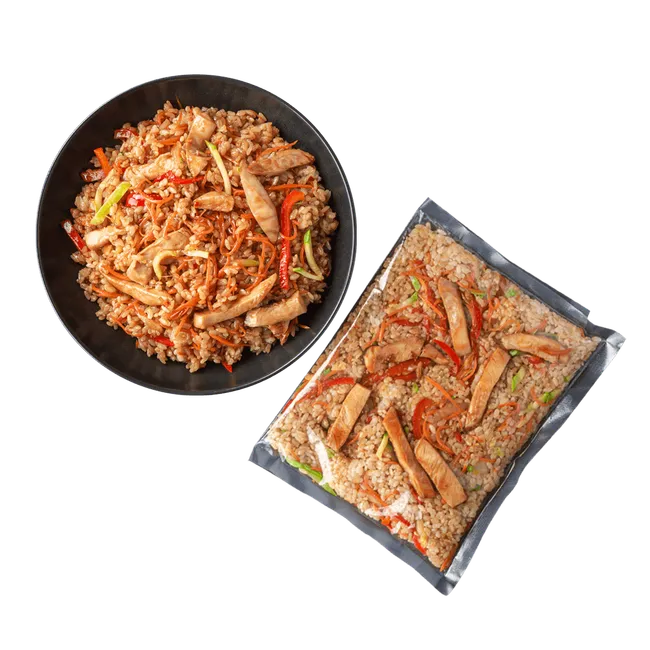 Рис с цыплёнком, овощами и соусом терияки 600 г