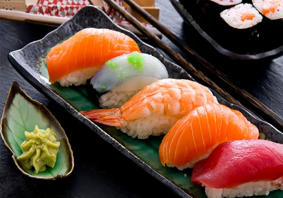 От нарэдзуси до нигири и роллов - история развития суши