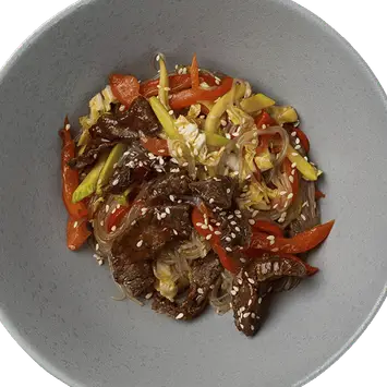 Фунчоза со свининой, овощами и соусом терияки