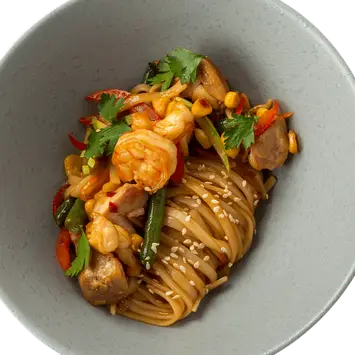 Пад тай с цыплёнком и креветками