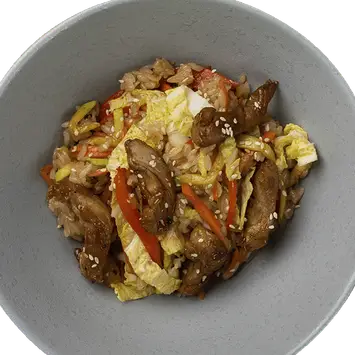 Рис со свининой, овощами и соусом терияки